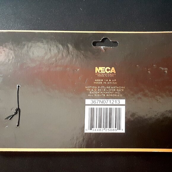 BRAND NEW!! NECA The Hunger Games: Catching Fire Mockingjay Cuff - Leather Cuff - Picture 7 of 7